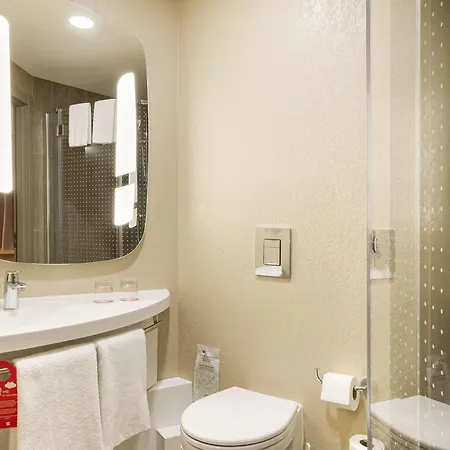 Ibis Railway Station Hotel Kiev
