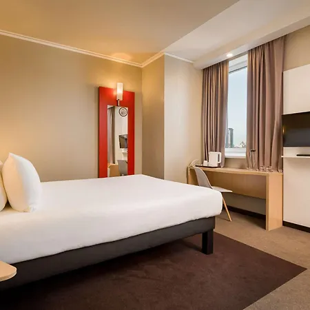 Ibis Railway Station Hotel