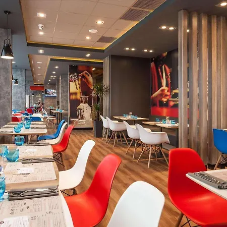 Hotel Ibis Railway Station 3*